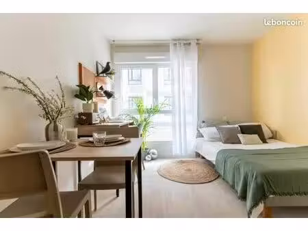 studio 1 pièce 19 m²