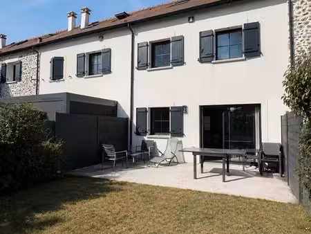 coup de coeur - maison en triplex avec jardin sur elancourt village