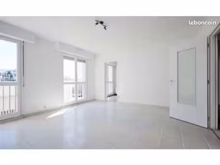 grand t2 58 m² rénové – sainte-honorine – tout compris (chauffage & eau) – sans frais d'ag
