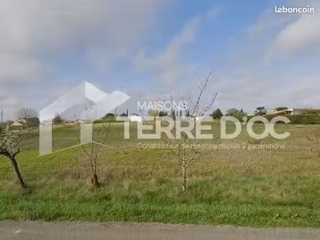 terrain 600 m² cestayrols