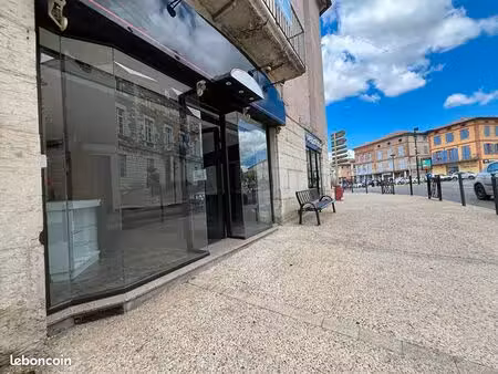 local commercial 24 m² caussade