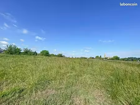 terrain 3 176 m² garganvillar