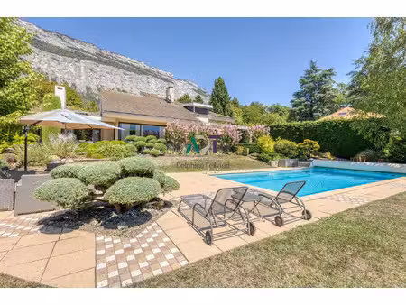 vente maison 11 pièces 470 m² meylan (38240)