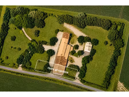 domaine de caractère – 439 m² habitables – 3 habitations – plus d'1 hectare de terrain