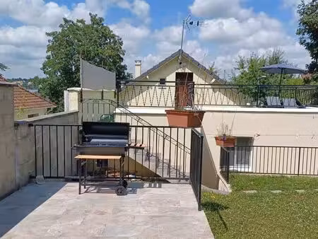 magnifique t1 bis meublé à louer avec terrasse