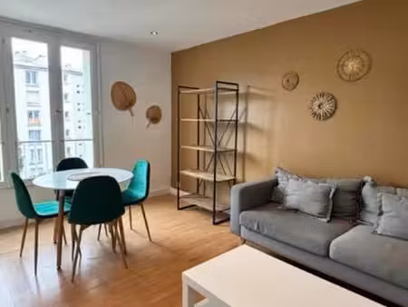location meublée appartement 5 pièces 65 m² à brest (29200)  385 €