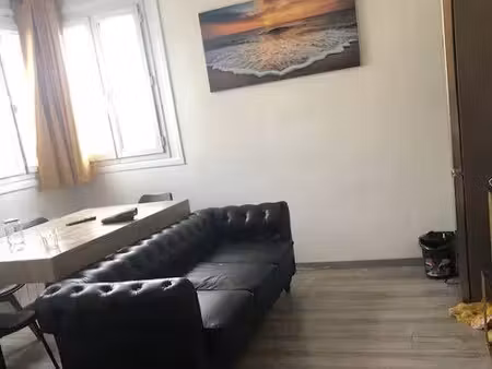 location meublée appartement 5 pièces 79 m² à nanterre (92000)  720 €