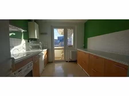 location meublée appartement 3 pièces 66 m² à saint-etienne (42000)  750 €