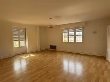 appartement proche cité médiévale