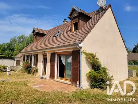 pavillon à brasles (02400)