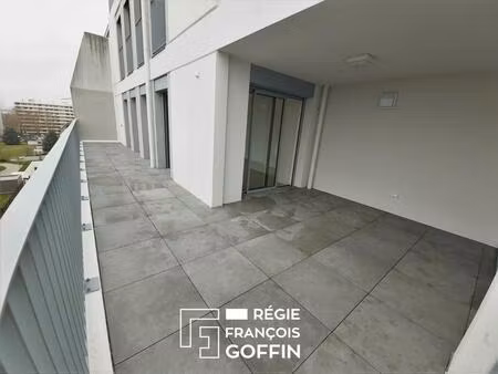appartement t3 avec terrasse - garage - secteur montchat