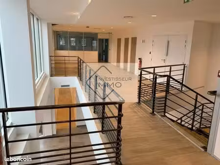 local industriel 2 173 m²