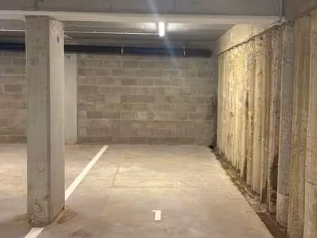 lot d'emplacements de parking a vendre !
