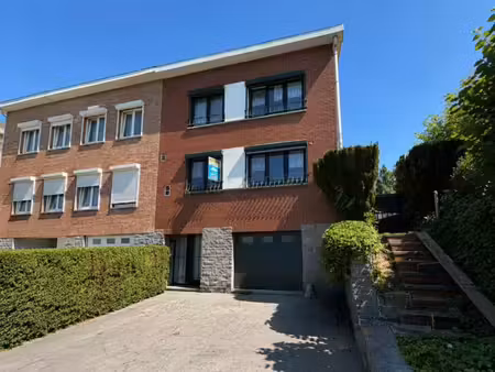 maison 3 façades sur terrain de 6 ars 58 ca