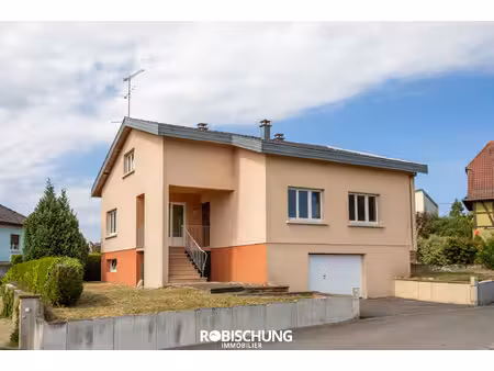 carspach : maison individuelle au coeur du village.