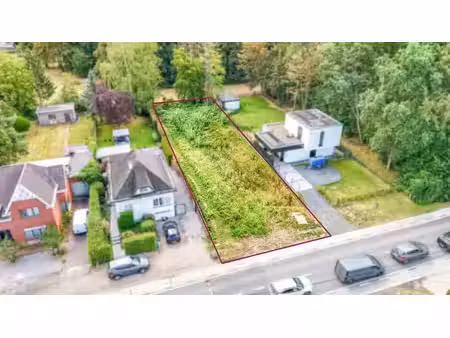 beau terrain à bâtir pour une construction non mitoyenne prè