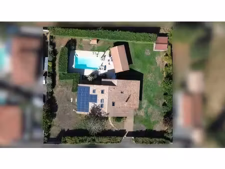 maison 8 pièces - 256 m²