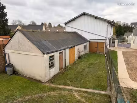 local de stockage / hangar à louer – claye-souilly (77410)
