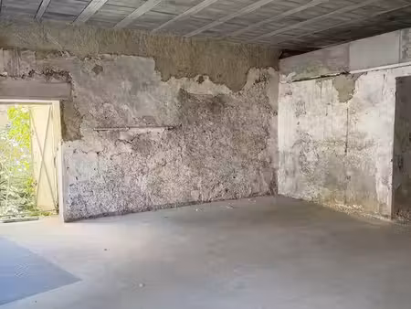 appartement 1 pièce 69 m²