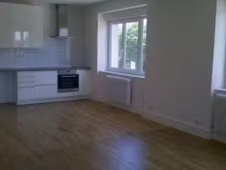 location appartement 3 pièces à quimper penanguer - kervilien - penhars (29000) : à louer 