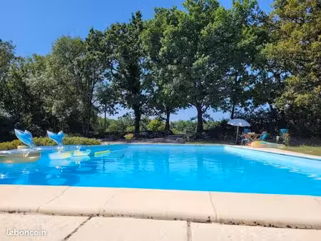ensemble immobilier avec gîtes - lauzerte ideal chevaux