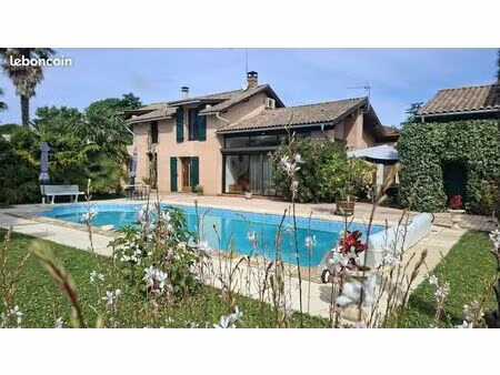 maison 225 m2 située à albefeuille lagarde (82290)