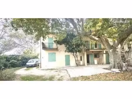 authentique mas du 19ème de 195m2 sur terrain 950 m2 avec piscine  avec appartement 2 pp i