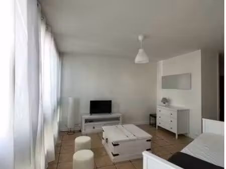 appartement studio meublé équipé