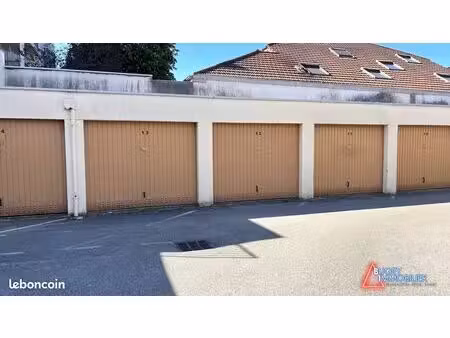 parking/box 17 m² ambérieu-en-bugey