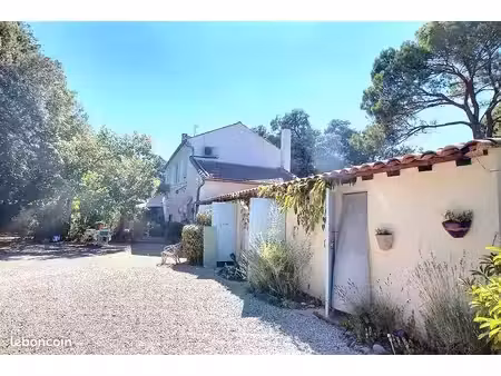 propriété 7 pièces 200 m²
