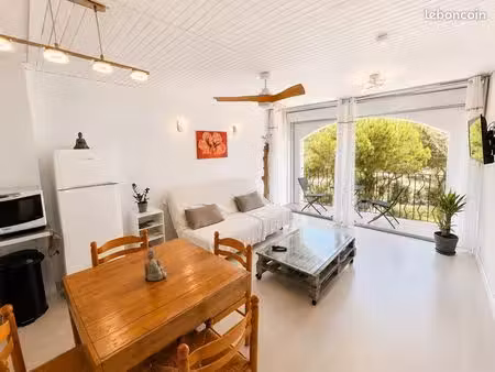 t2 meublé de 40 m² à 150 m de la plage