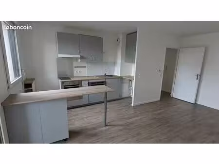 appartement 2 pièces 46m² avec balcon et parking