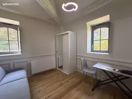 studio 1 pièce 1 m²