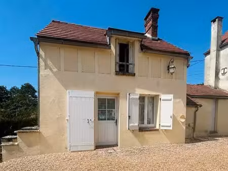 à louer – maison individuelle 2 pièces avec cour extérieure