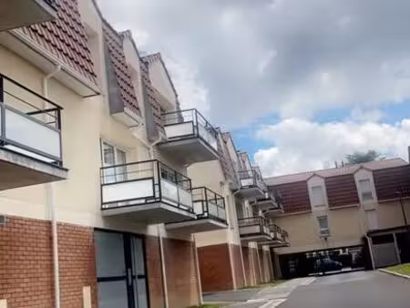 studio balcon parking