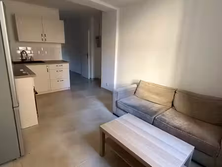 t2 meublé 32m² – centre-ville manosque – 630 cc