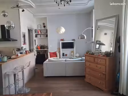 appartement meublé de charme – 50 m² – centre-ville  quartier cathédrale