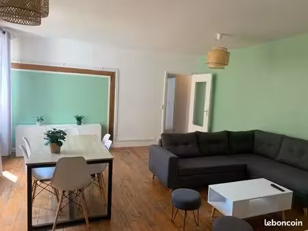 t4 - 3 chambres - place chavanelle
