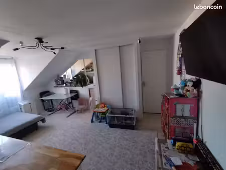 appartement meublé 35m² en location à deux pas de la gare rer et port aux cerises