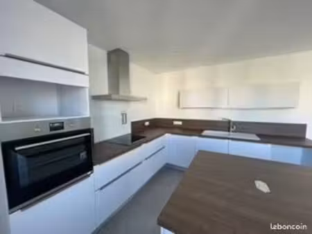 location maison de ville