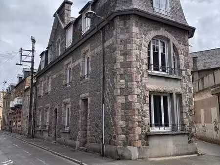maison de ville 8 pièces 144 m²