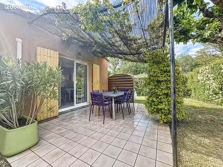 location maisonnette golf de la valdaine avec piscine commune