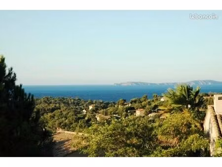 appartement t2 + cabine / 30m2 + 10m2 terrasse couverte avec belle vue mer / proche tous c