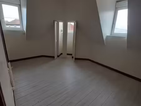 appartement f1 bis proche centre ville et gare de chauny