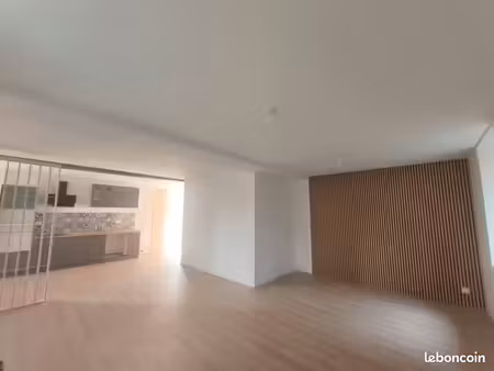 maison refaite a neuf - 95m2