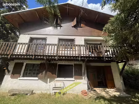 chalet 7 pièces 159 m²