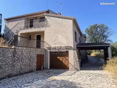 maison 8 pièces 160 m²