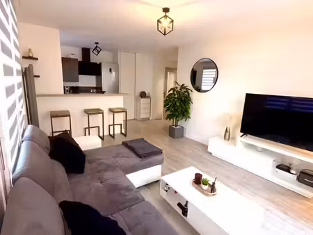 appartement t3 de 57 34 m² en rez-de-jardin avec terrasse  garage et accès au jardin – cor