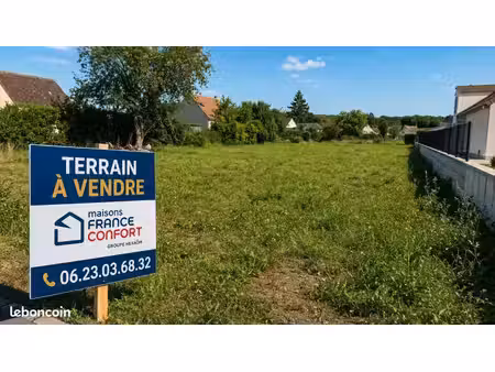 terrain 800 m² saint cheron
