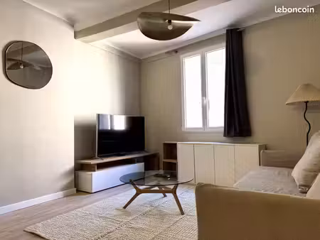 studio meublé rénové de 25 m² – toulon centre / arsenal